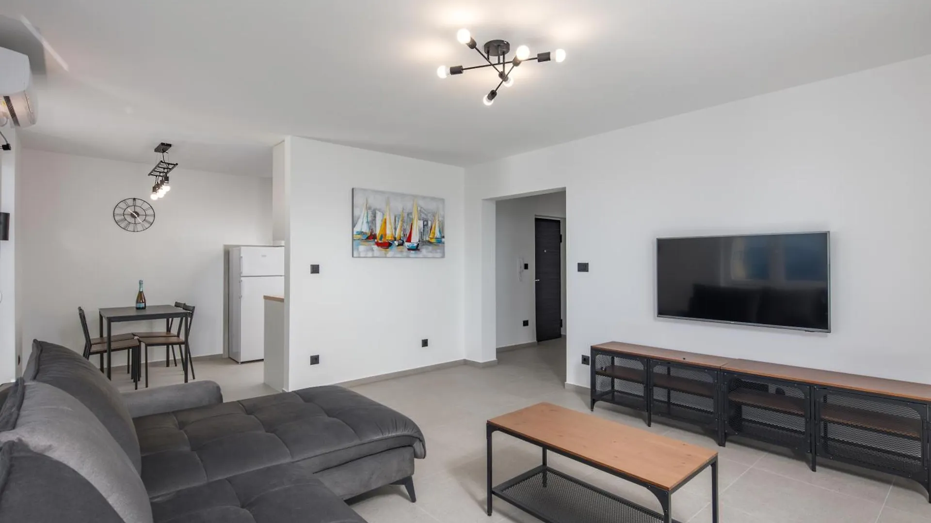 City Seaview Apartment Vigo - Happy Rentals Rijeka